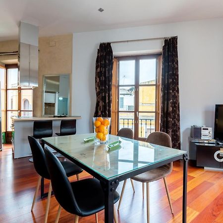 Cathedral Apartment, Upper Floor Apartment Seville Exterior photo