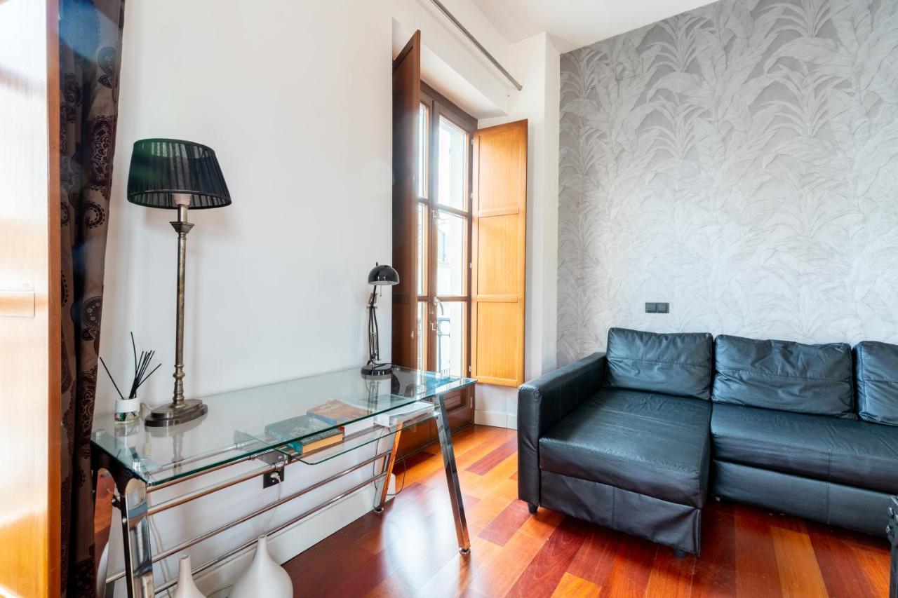 Cathedral Apartment, Upper Floor Apartment Seville Exterior photo