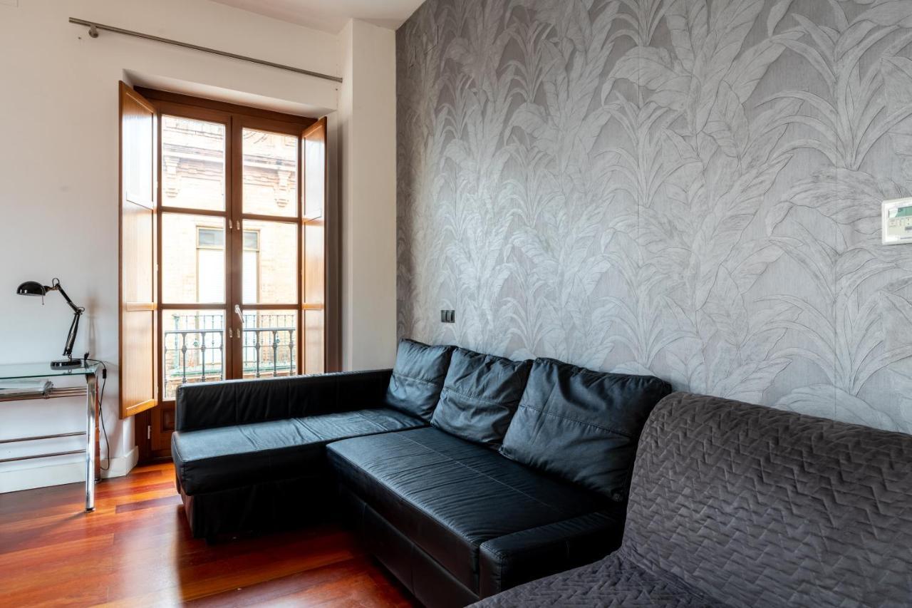 Cathedral Apartment, Upper Floor Apartment Seville Exterior photo