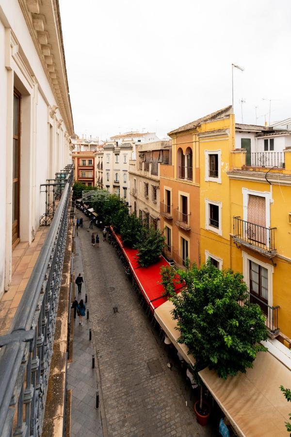 Cathedral Apartment, Upper Floor Apartment Seville Exterior photo