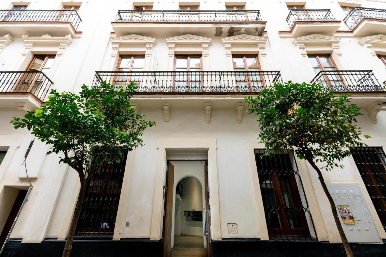 Cathedral Apartment, Upper Floor Apartment Seville Exterior photo